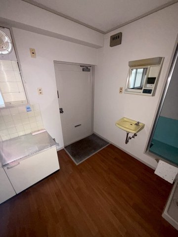 コーポ山口の玄関