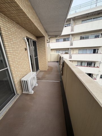 ニュー千葉稲毛ビルのバルコニー|バルコニーがあります