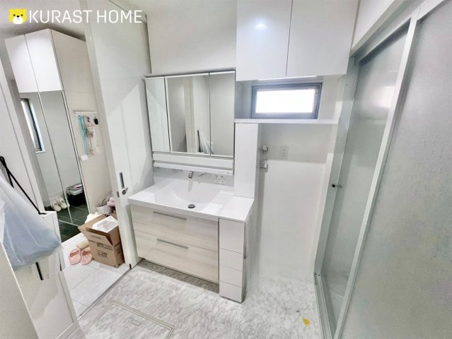 京都市伏見区久我東町　中古戸建の洗面所