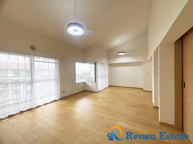 サニータウン茅ヶ崎　5号棟の居間・リビング