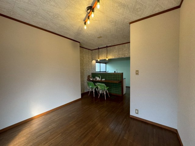 北永井町戸建の居間・リビング