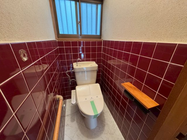 北永井町戸建のトイレ