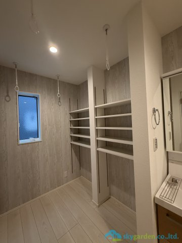 秦野市第2曽屋　新築戸建　全9棟4号棟の収納