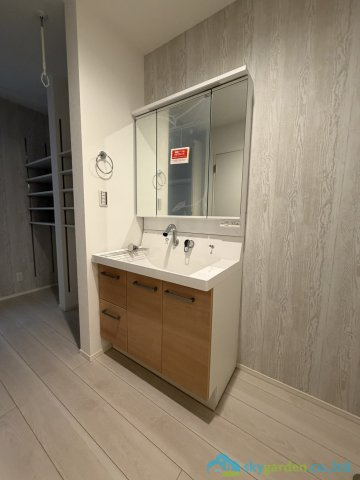 秦野市第2曽屋　新築戸建　全9棟4号棟の独立洗面台