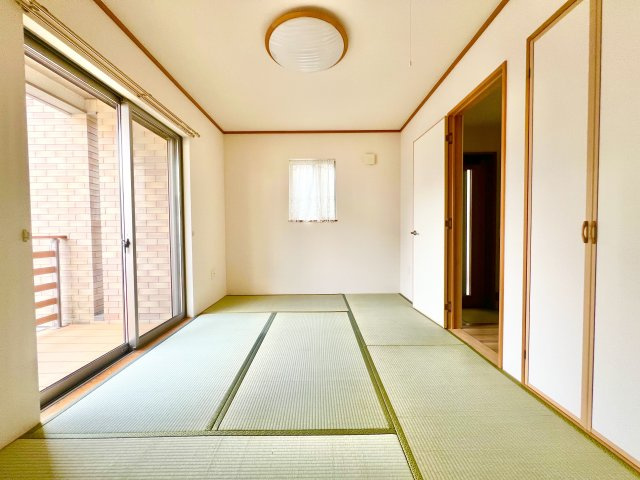 名東区香流三丁目戸建の和室|南向きの陽当たりの良い和室！