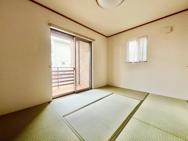 名東区香流三丁目戸建の和室|和室からウッドデッキに出ることも出来ます！