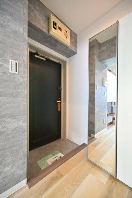 ノイメゾン桜台の玄関