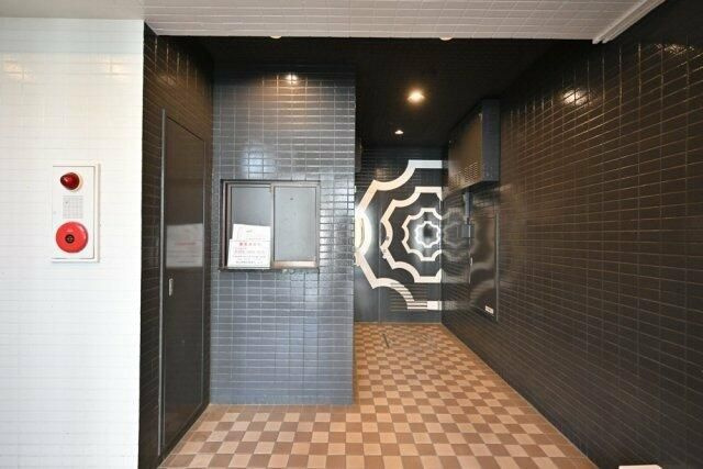 ノイメゾン桜台のエントランス