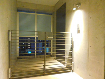 【玄関】 | ホワイトレジデンス