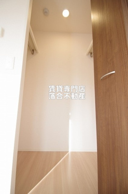 【収納】 | ヴィクトワール | たっぷり入るウォークインクローゼット♪