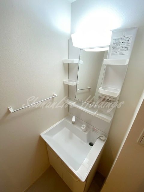 リブリ・湘南善行の洗面所