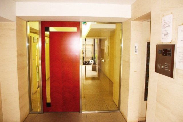 グレース早稲田のエントランス|エントランス