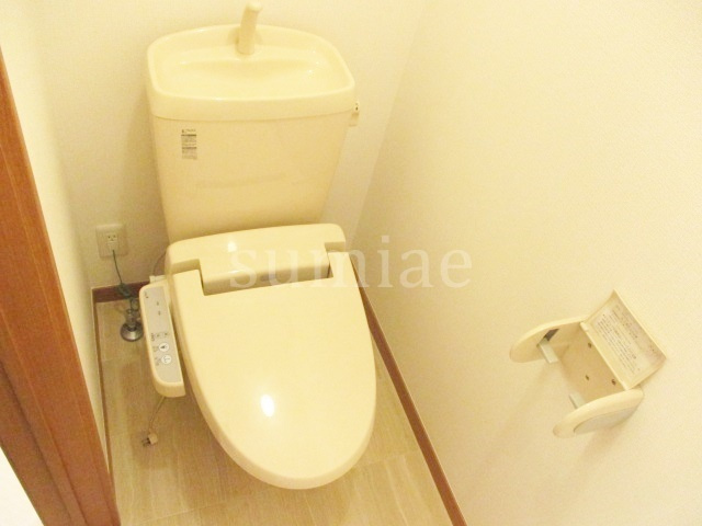 サニーハウスのトイレ|温水洗浄便座です☆