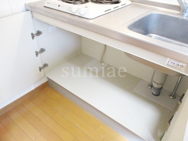 サニーハウスのキッチン|キッチン下部の収納です☆