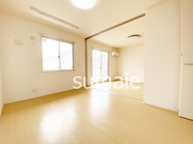 ブライト　Aの洋室|リビングと繋げても使えます！