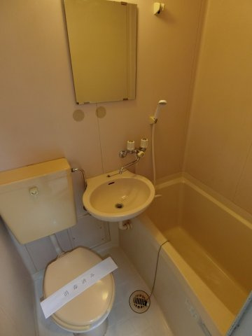 【浴室】 | サンアマノ小平 | 清潔感のあるバスルーム。