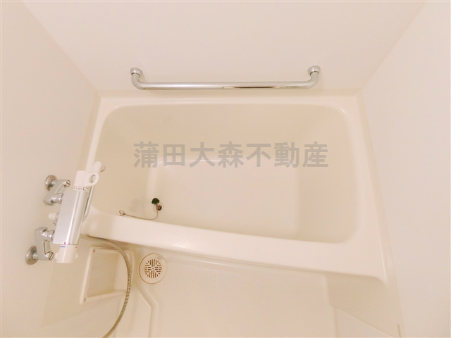 ドゥーエ蒲田の浴室