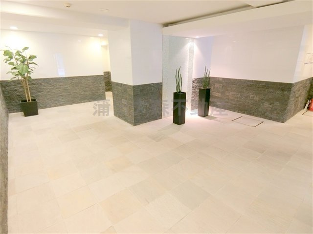 ドゥーエ蒲田のエントランス