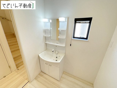 【独立洗面台】 | 行田市門井町3丁目　中古住宅   | 現地(2026年2月撮影)
