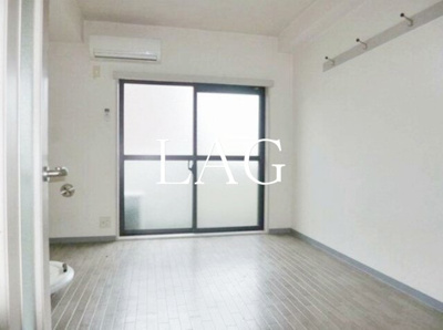 【居間・リビング】 | メイフィールドガーデン | 洋室のお部屋です。