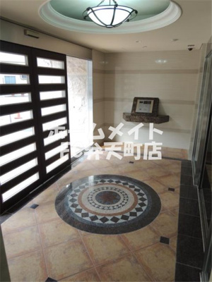 【エントランス】 | ラグゼドーム前II | 毎日通るエントランスはこのようになっています