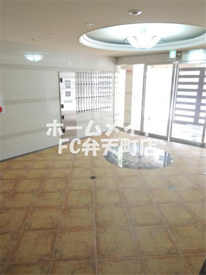 【ロビー】 | ラグゼドーム前II | 清潔なロビーです