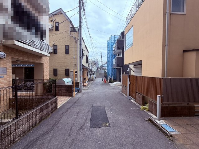 【前面道路含む現地写真】 | 北区滝野川６丁目　建築条件付き売地 | 【南東側】交通量が少なく安心の住環境でゆったり過ごしませんか