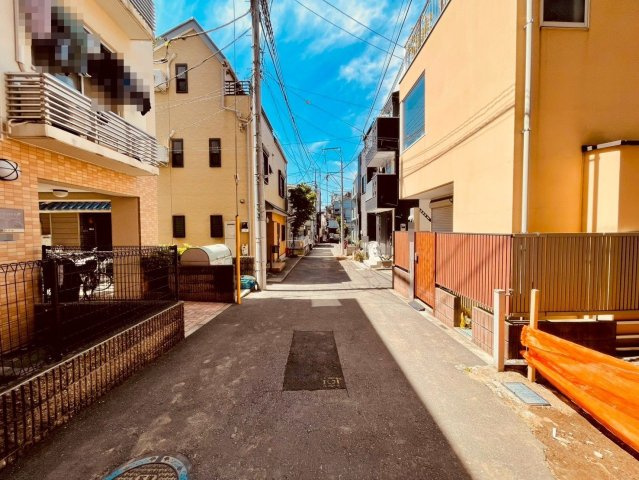 【前面道路含む現地写真】 | 北区滝野川６丁目　建築条件付き売地 | 【南東側】交通量が少なく安心の住環境でゆったり過ごしませんか