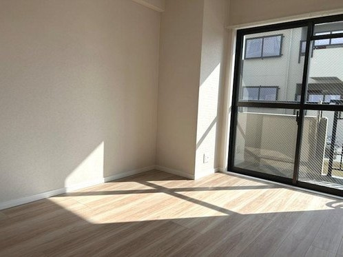 リバーサイド香櫨園の洋室