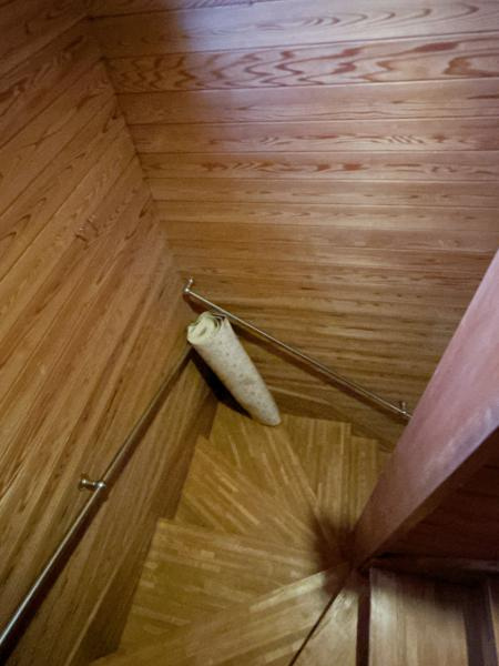 【内装】 | 【現況販売/階段】階段です。