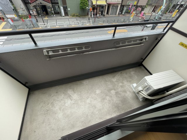 シーアイマンション根津弥生坂のバルコニー