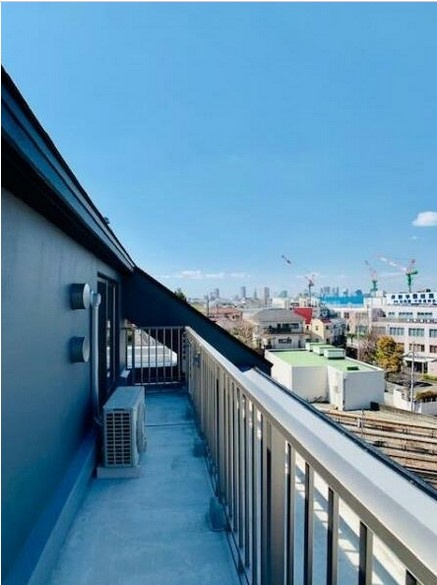 【バルコニー】