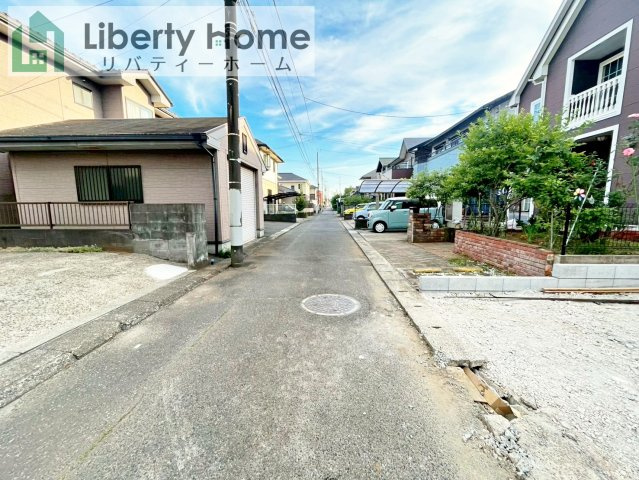 つくば市観音台第15　新築戸建の前面道路含む現地写真