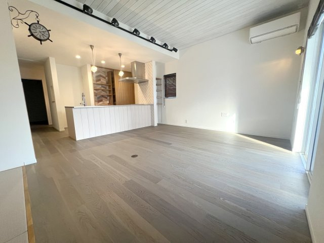 合志市合生中古一戸建の居間・リビング