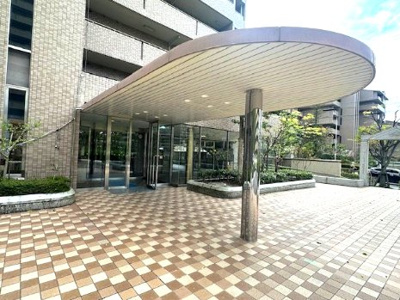  | ジオ緑地公園一番館 | 敷地内には、駐車場・駐輪場・バイク置場有り！空き状況・月額使用料は都度お気軽にお問合せください。