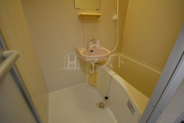 シティライフエステート難波南の浴室