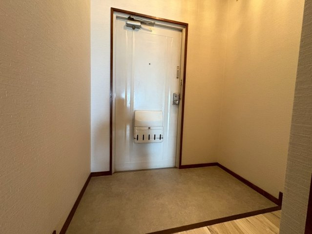 コートSUの玄関
