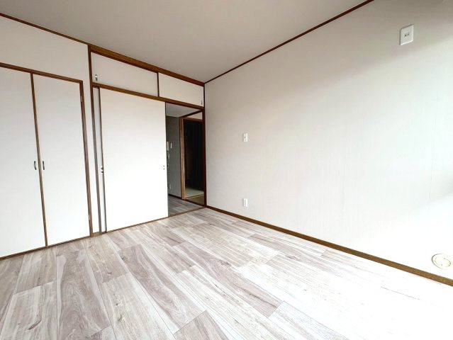 コートSUの洋室