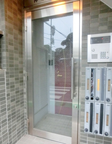 メゾンユニソール神楽坂のエントランス|エントランス