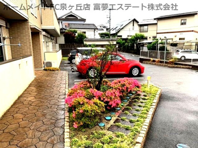【駐車場】 | ヴラウニーメゾン・リラ