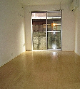 AURORAの居間・リビング