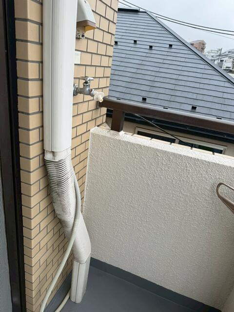 ハイタウン明大前のバルコニー