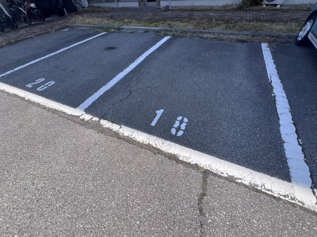 プロスペラールの駐車場