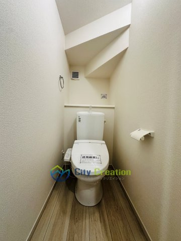 藤沢市羽鳥2丁目 新築戸建全2棟 1号棟のトイレ