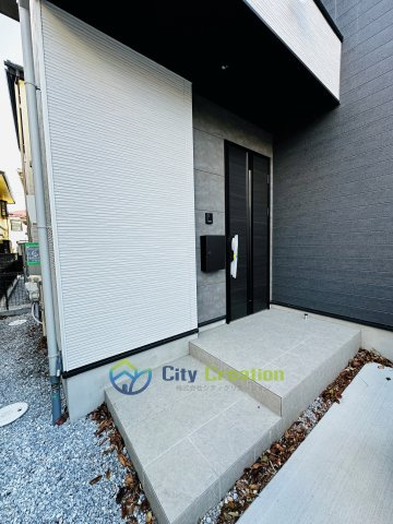 藤沢市羽鳥2丁目 新築戸建全2棟 1号棟の玄関