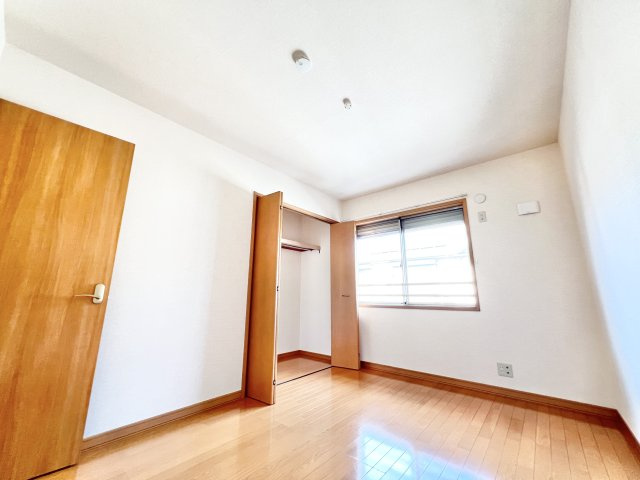 Royal Garden 400&16 の子供部屋|※別部屋参考写真