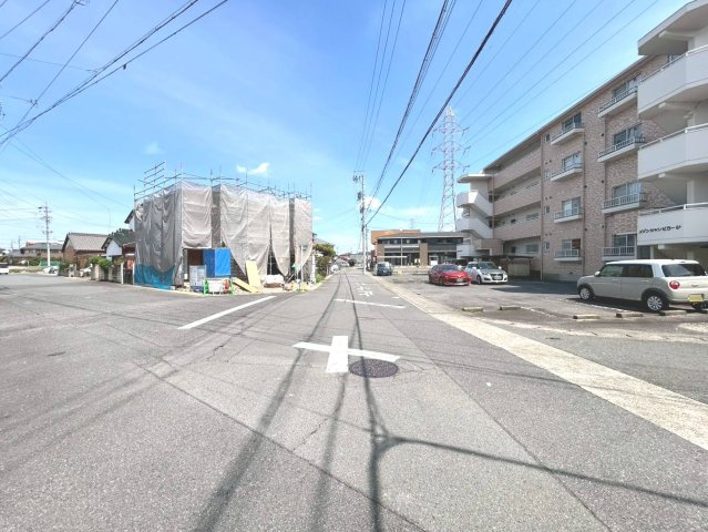リーブルガーデン　一宮市森本５丁目　全１区画分譲の前面道路含む現地写真|「現地（2026年3月8日）撮影」　
■前面道路　
■ヤマダ不動産　株式会社リライフ