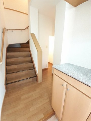 【玄関】 | パルシード明神 | 収納もある玄関です