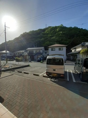 【駐車場】 | パルシード明神 | 駐車場に車を止められます