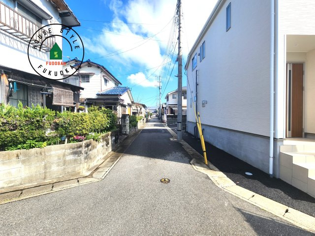 福岡市早良区有田2丁目第7-4棟（3号棟）の前面道路含む現地写真|前面道路です。
